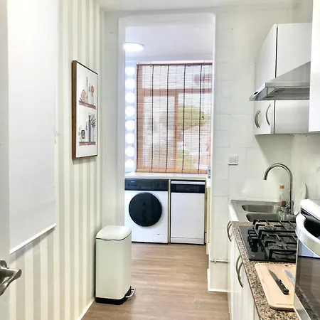 아파트 Aloja Diseno Acogedor 3